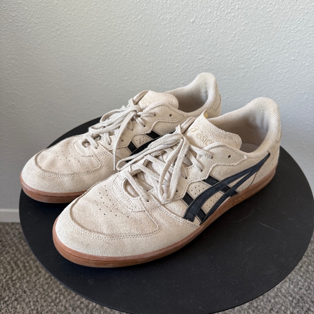 ASICS Skyhand OG Sneakers (suede)